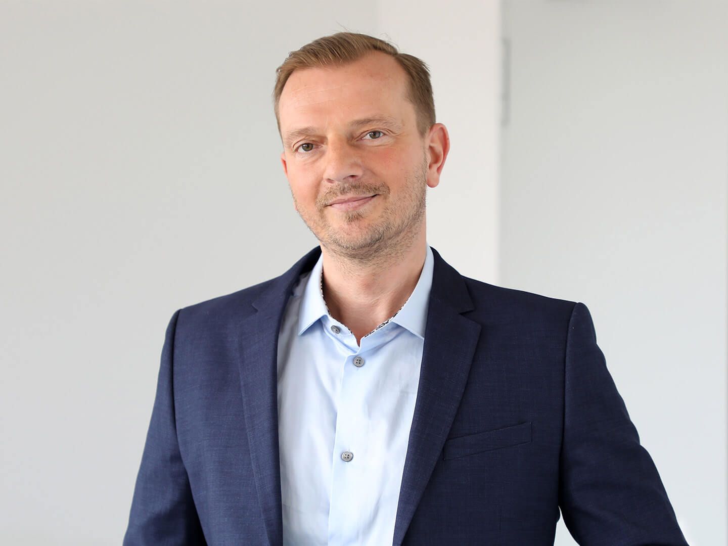 Dr. Ulf Dühring Dr. Ulf Dühring